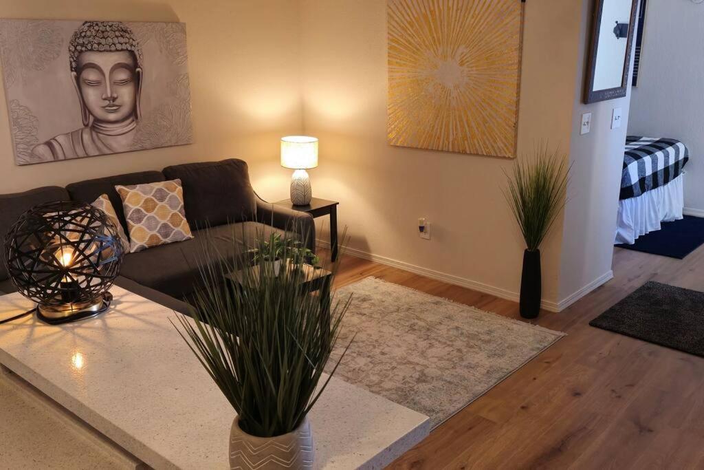 אוקלהומה סיטי Cozy Updated Cove Of Heaven, 5Mins To Lake Hefner! מראה חיצוני תמונה